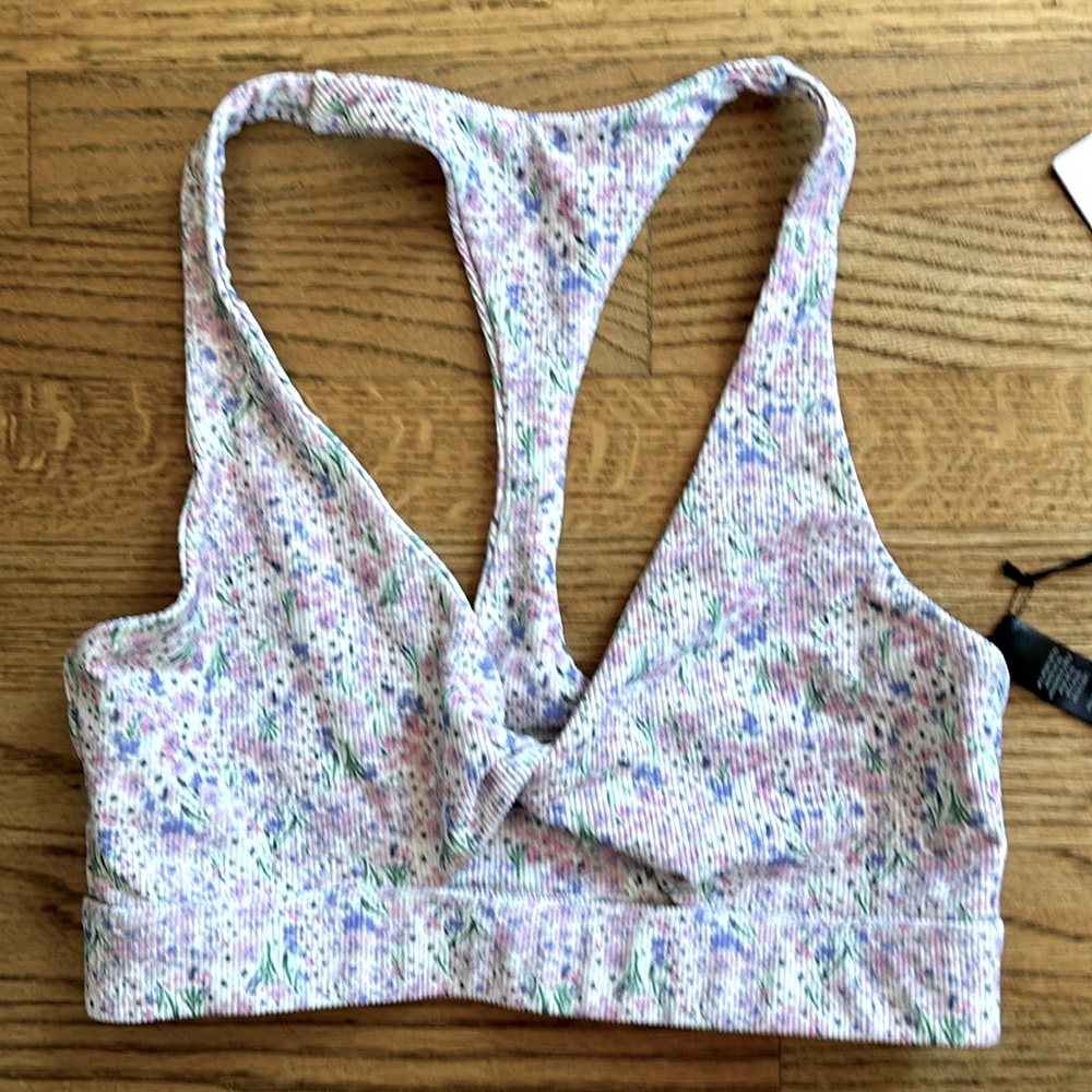 NWT | Beach Riot | Twist Top in Floral Pattern | Size Medium